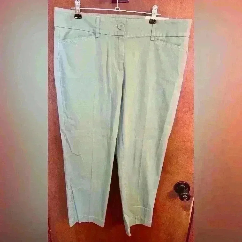 Loft Original Crop Pants - new with tags